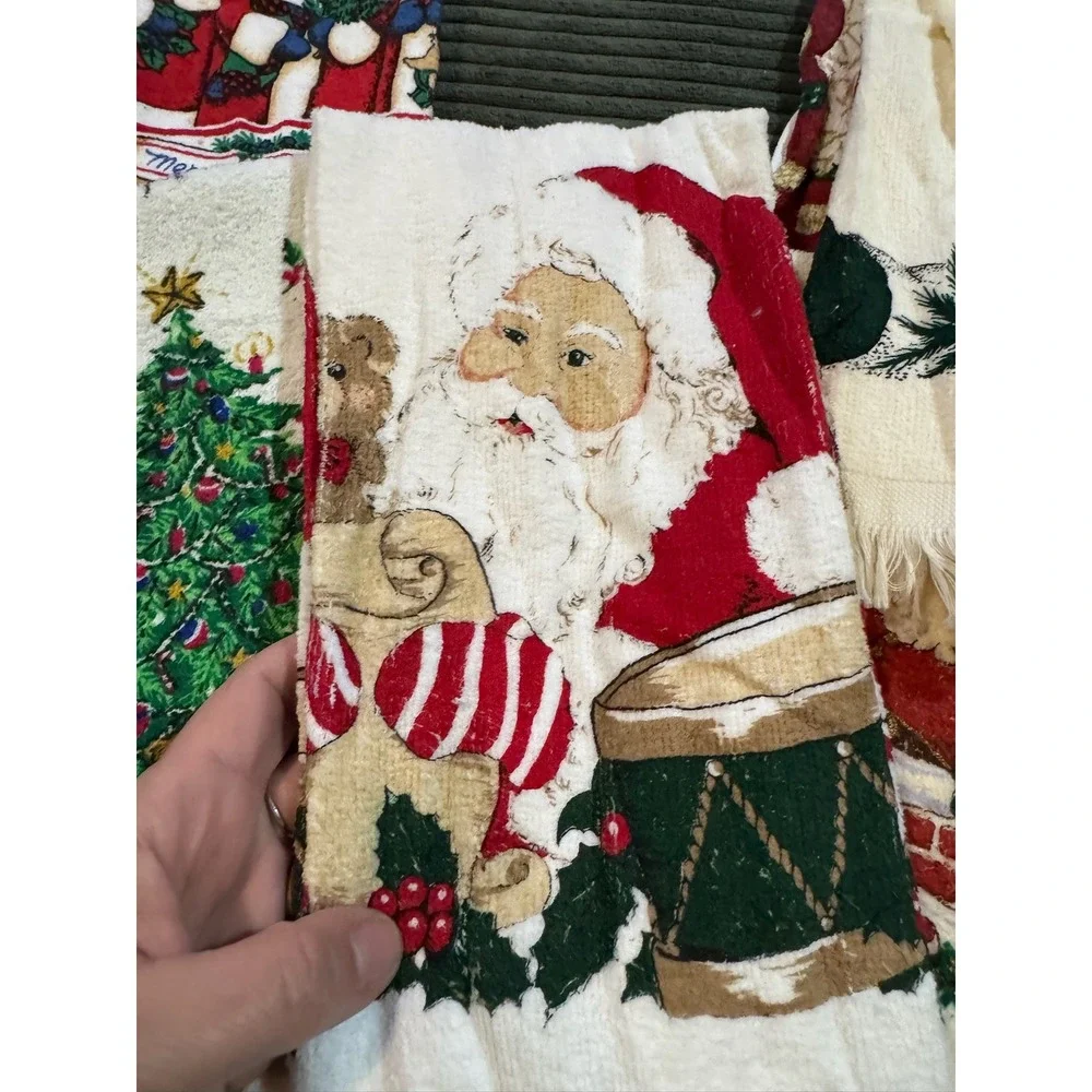 Vintage Holiday Traditions Set of 6 Guest Towels Santa Christmas‎ Trees Festive